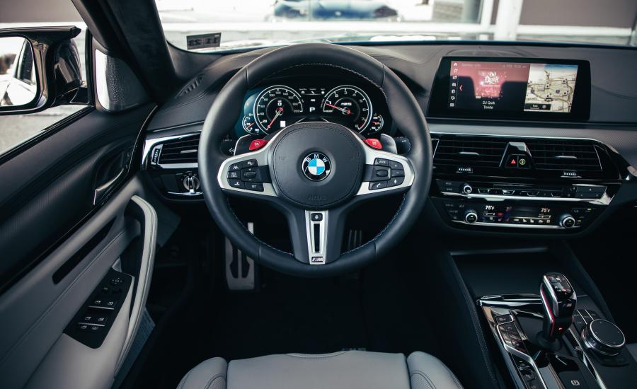 Торпедо BMW M5 Competition (F90) 2018 года  (NA) (фото 22 из 40)